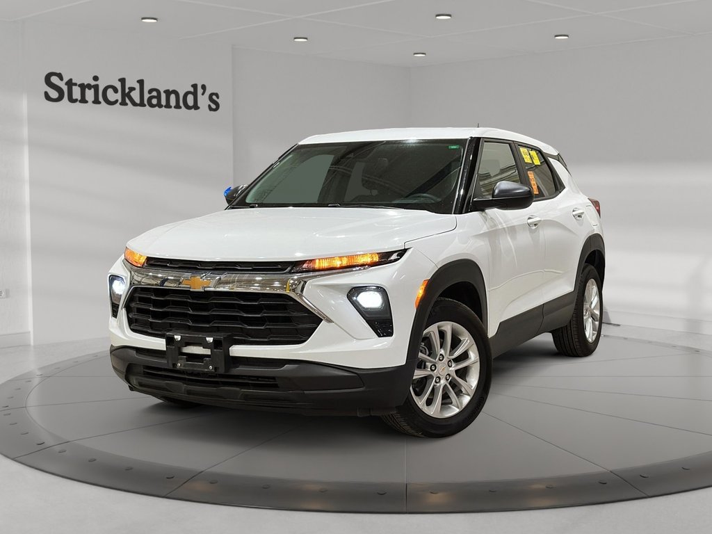 2024 Chevrolet TrailBlazer LS AWD in Stratford, Ontario - 1 - w1024h768px