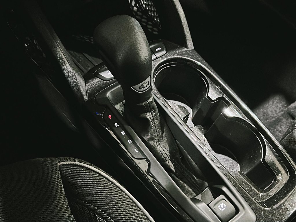 2025 Chevrolet TrailBlazer AWD LS in Stratford, Ontario - 14 - w1024h768px