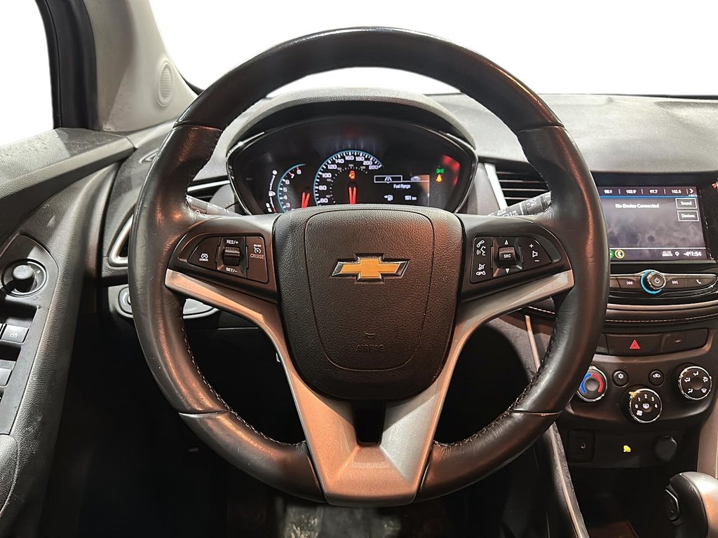 2020 Chevrolet Trax LT in Stratford, Ontario - 11 - w1024h768px