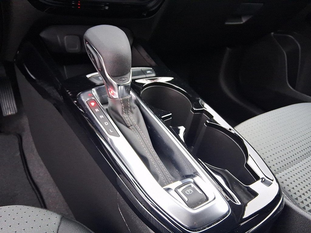 2025 Chevrolet Trax LT in Stratford, Ontario - 17 - w1024h768px