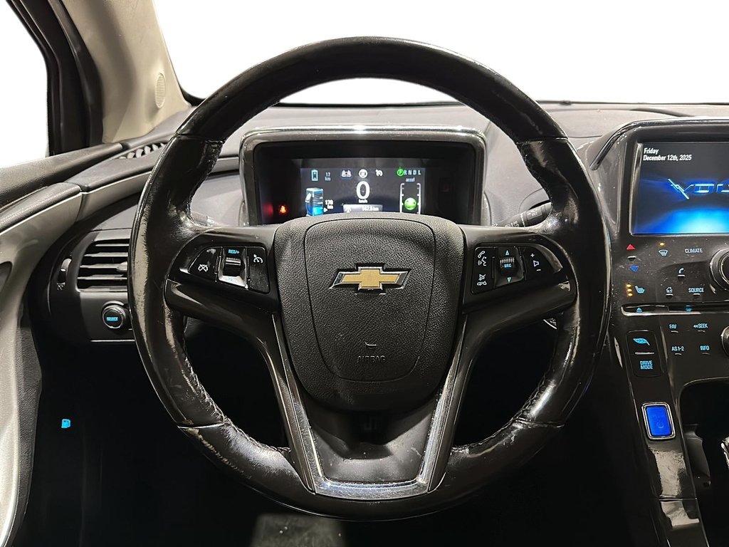 2015 Chevrolet Volt VOLT in Stratford, Ontario - 11 - w1024h768px