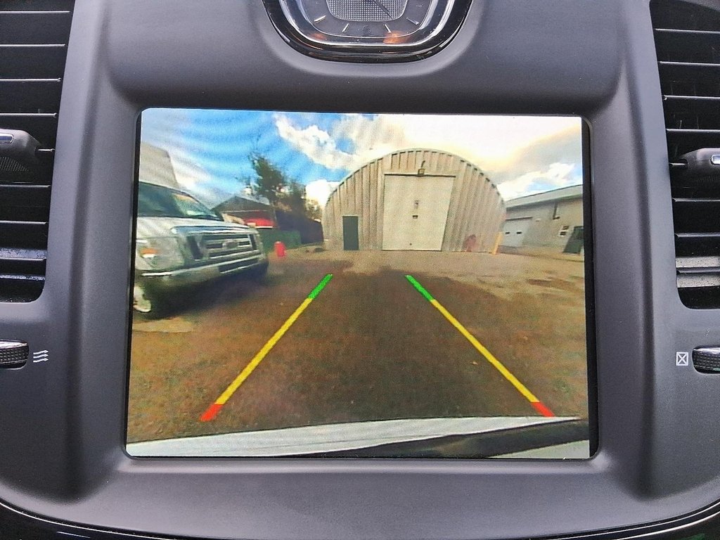 2023 Chrysler 300 S AWD in Stratford, Ontario - 17 - w1024h768px