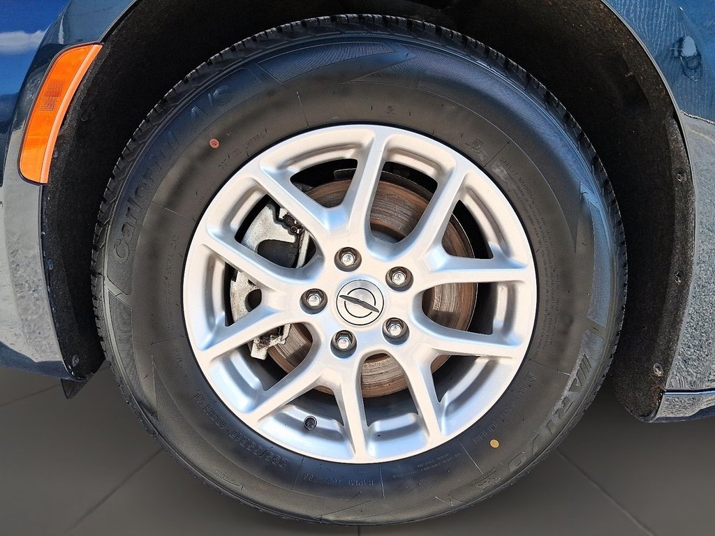 2024 Chrysler Pacifica TOURING L 3ROW in Stratford, Ontario - 7 - w1024h768px