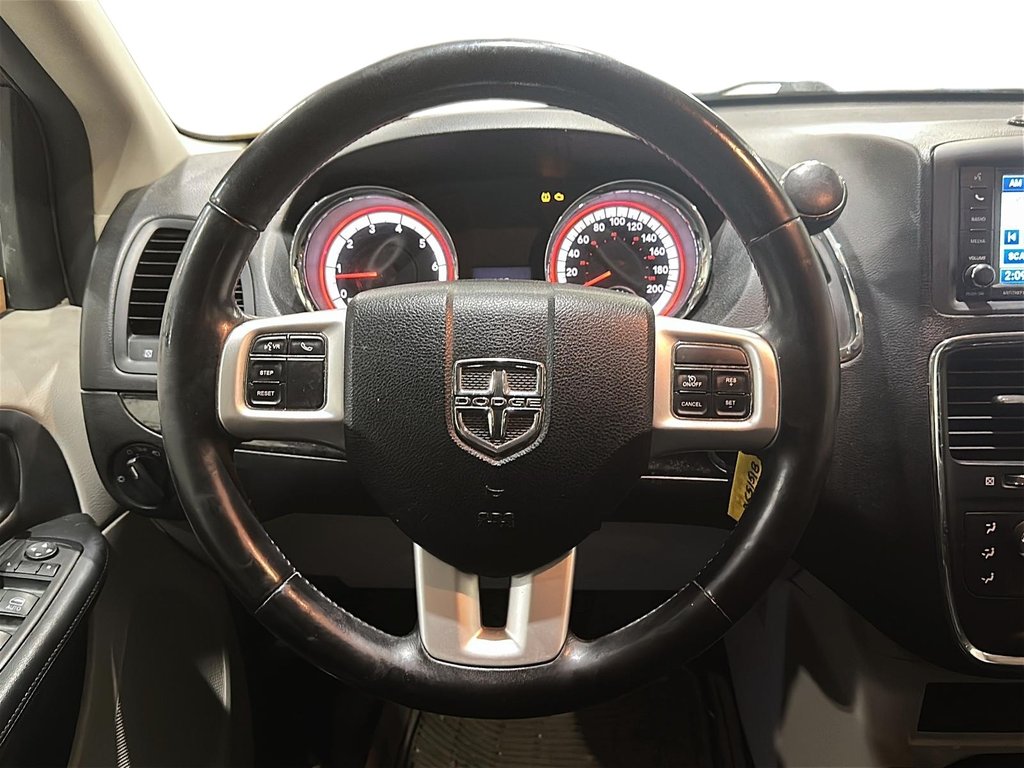 2012 Dodge Grand Caravan CREW in Stratford, Ontario - 11 - w1024h768px