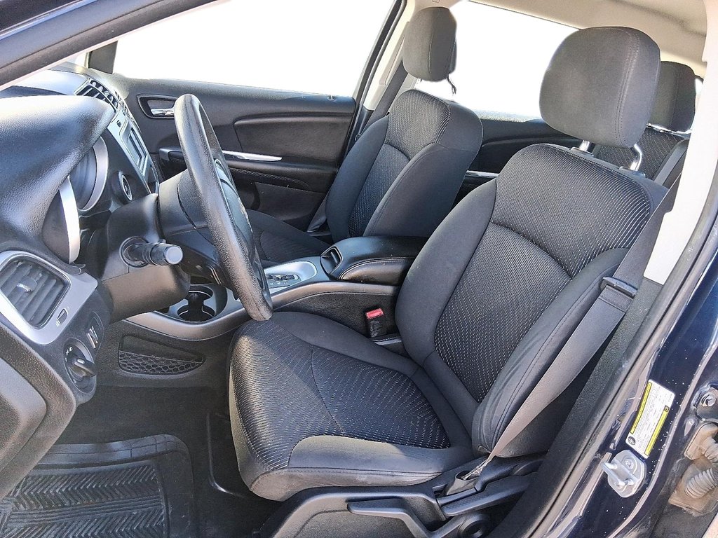 2017 Dodge Journey SE in Stratford, Ontario - 8 - w1024h768px