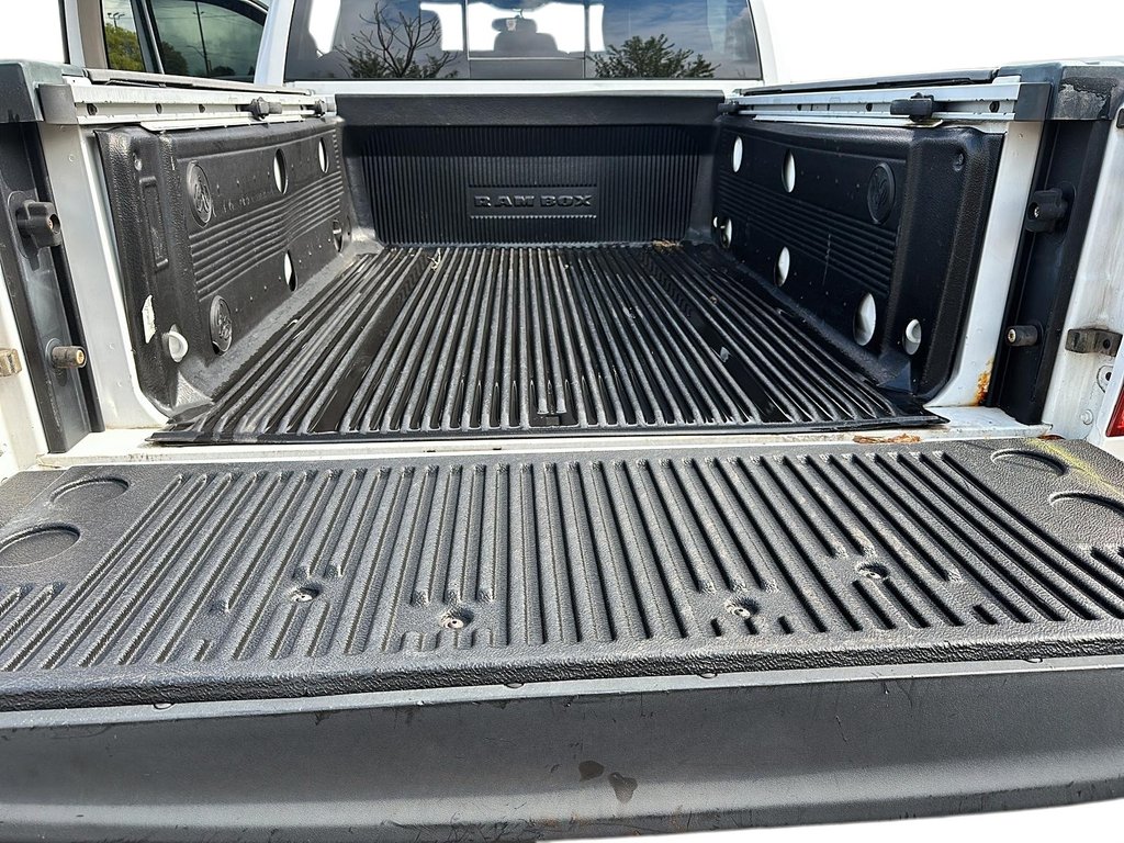 2011 Dodge RAM 1500 LARAMIE 4WD Truck in Stratford, Ontario - 17 - w1024h768px