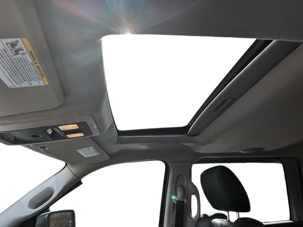 2011 Dodge RAM 1500 LARAMIE 4WD Truck in Stratford, Ontario - 18 - w1024h768px