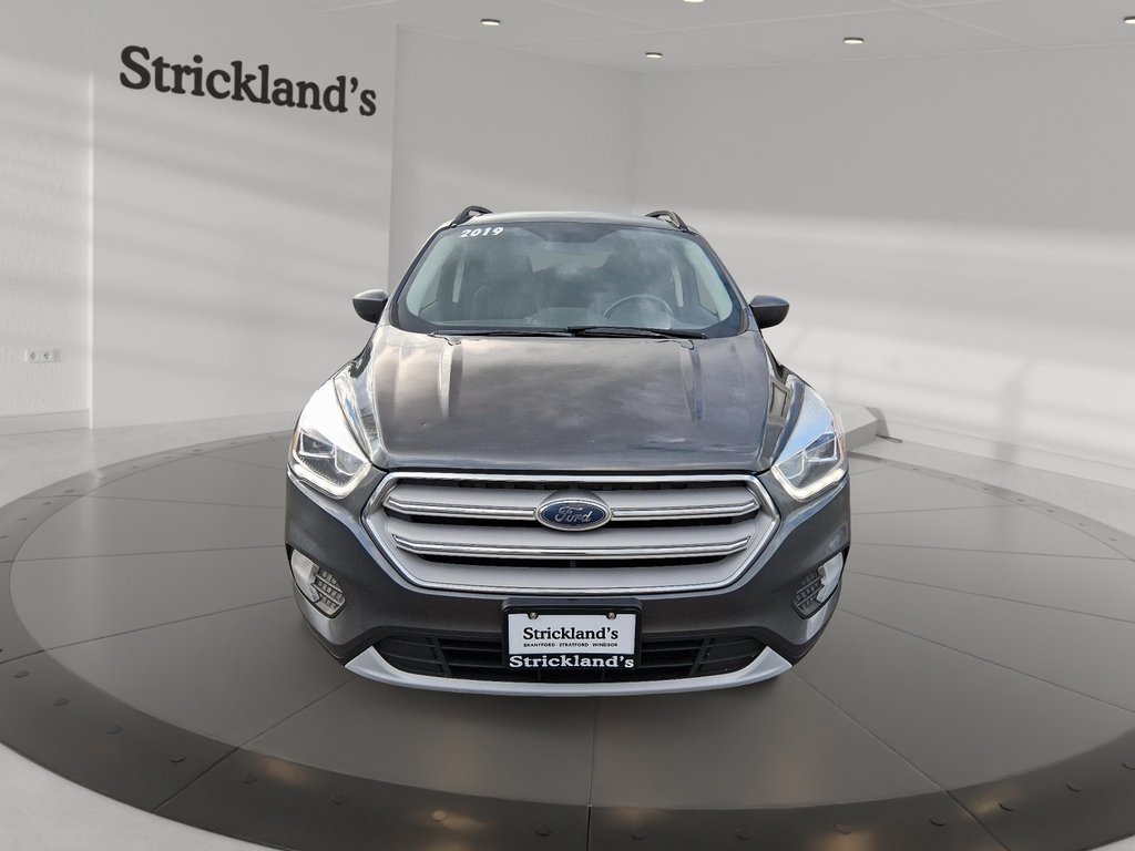 2019 Ford Escape SEL in Stratford, Ontario - 2 - w1024h768px