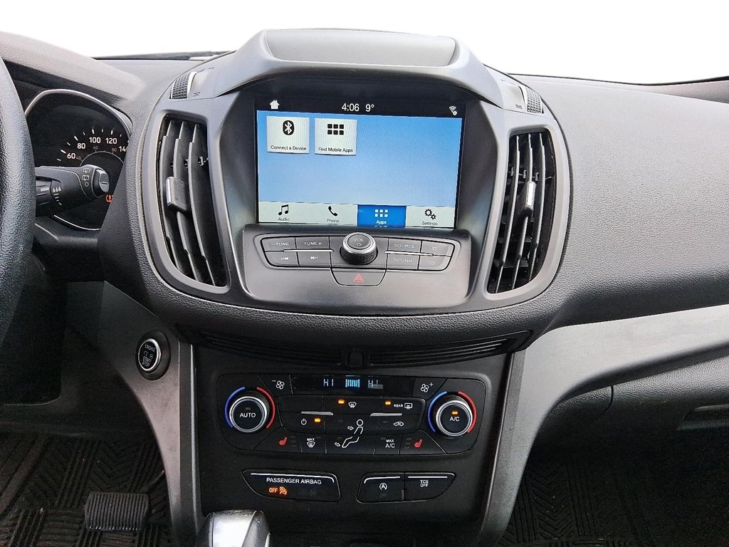 2019 Ford Escape SEL in Stratford, Ontario - 15 - w1024h768px