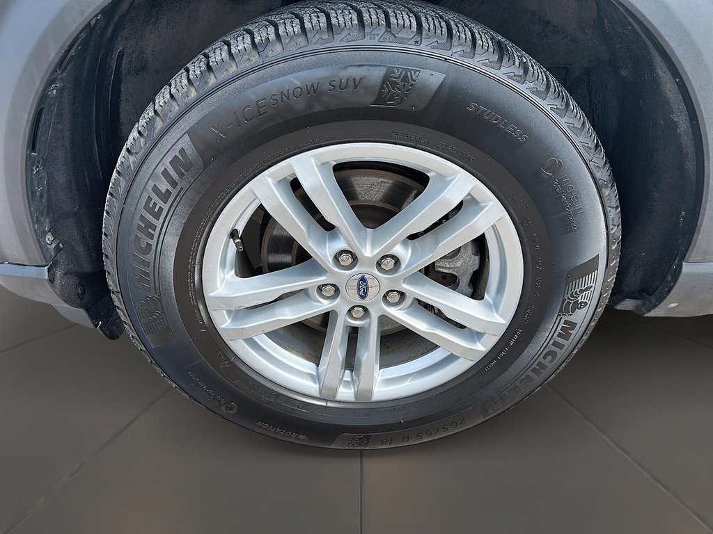 2022 Ford Explorer XLT 4WD-3 ROW SUV in Stratford, Ontario - 6 - w1024h768px