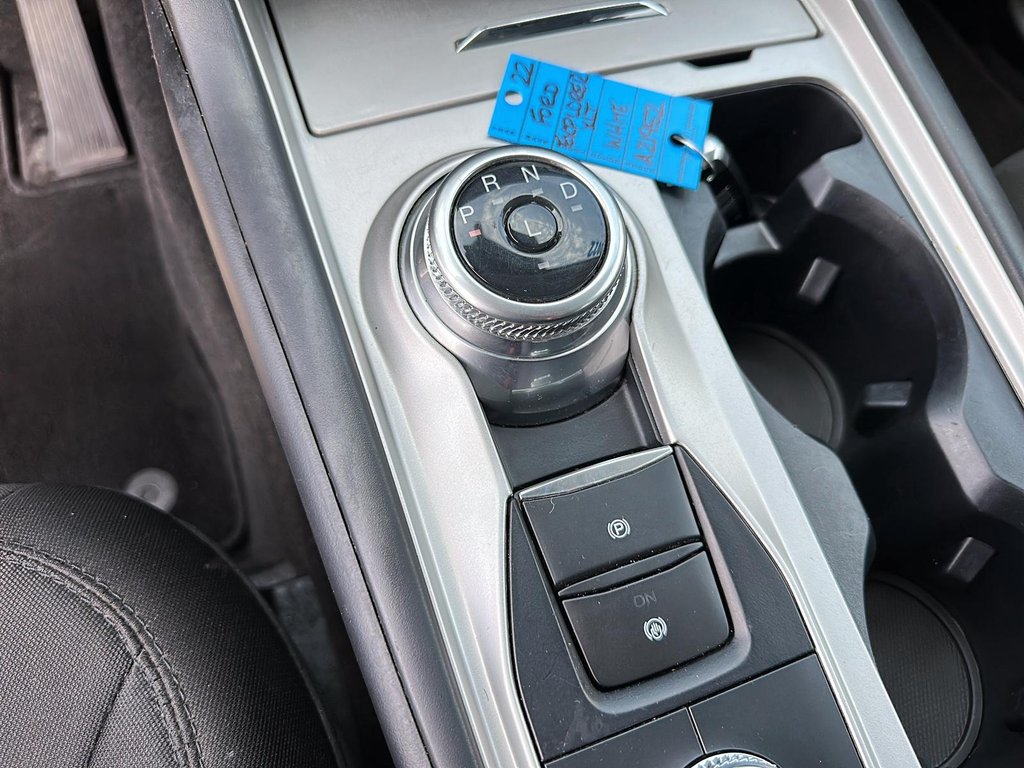 2022 Ford Explorer XLT 4WD-3 ROW SUV in Stratford, Ontario - 13 - w1024h768px