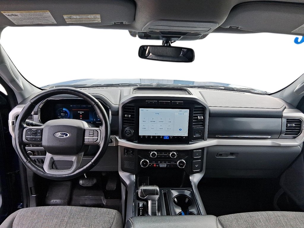 2022 Ford F-150 Lightning SUPERCREW XLT 4X4 in Stratford, Ontario - 11 - w1024h768px