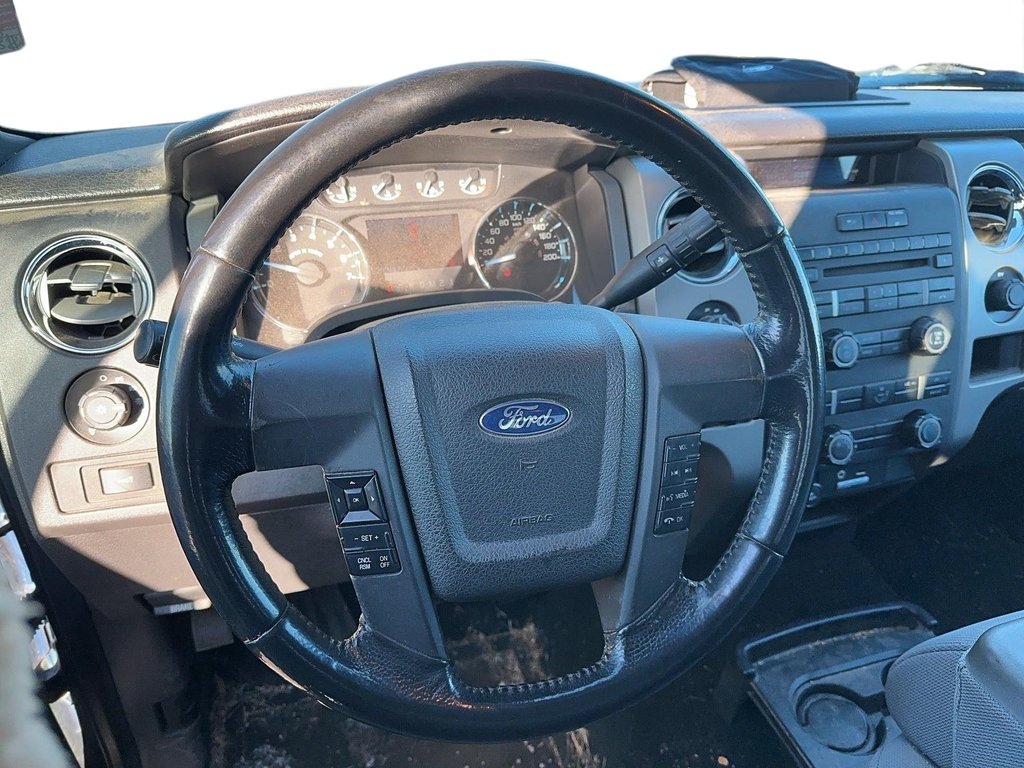 2011 Ford F-150 XLT SUPERCREW 4WD Truck in Stratford, Ontario - 9 - w1024h768px