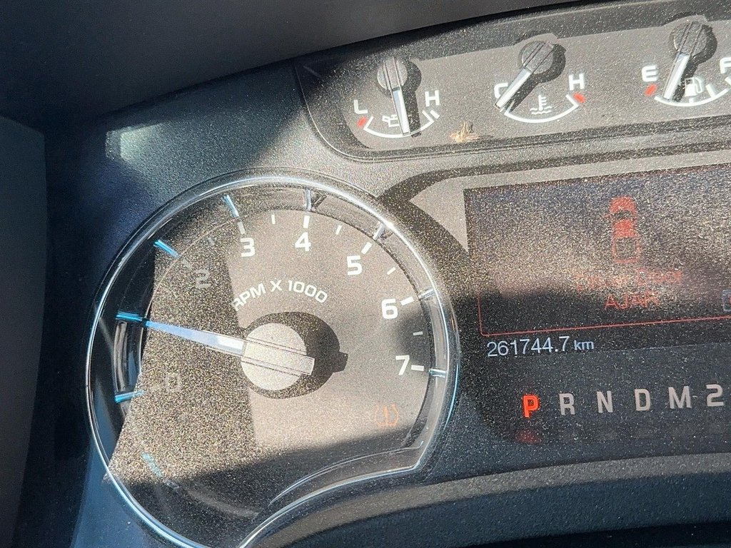 2011 Ford F-150 XLT SUPERCREW 4WD Truck in Stratford, Ontario - 10 - w1024h768px