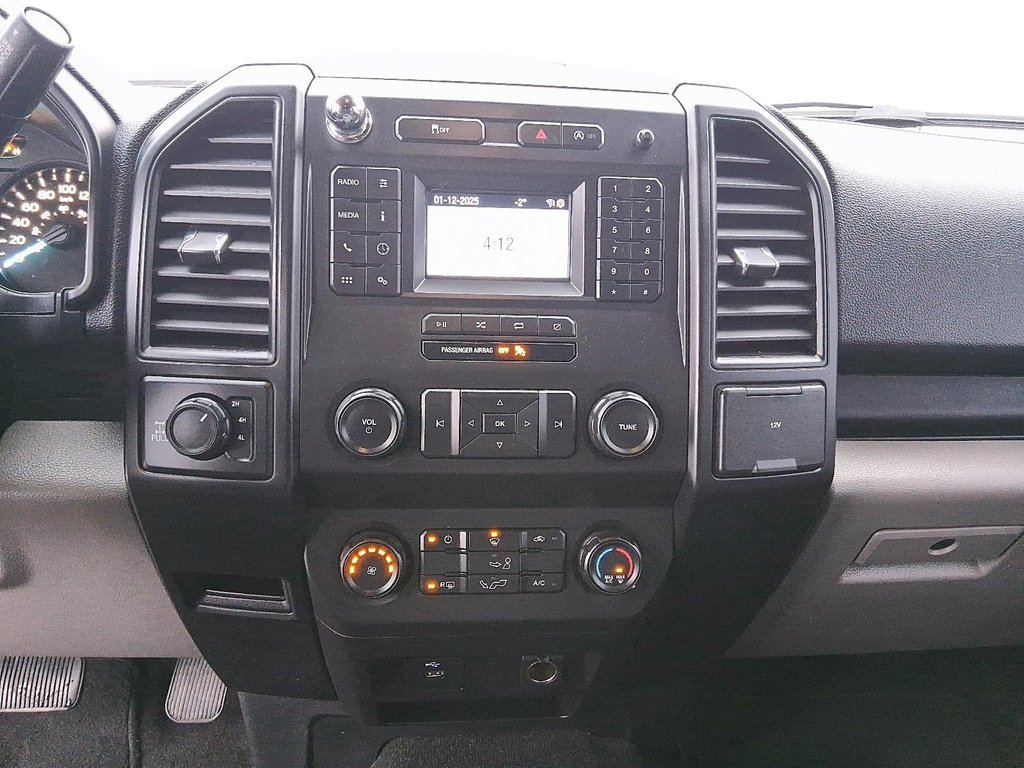 2020 Ford F-150 SUPERCAB XL 4X4 in Stratford, Ontario - 16 - w1024h768px