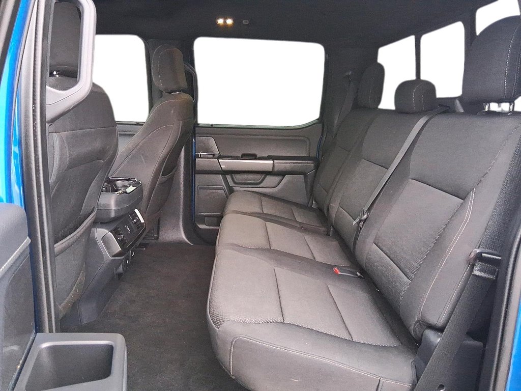 2021 Ford F-150 SUPERCREW XLT 4X4 in Stratford, Ontario - 9 - w1024h768px