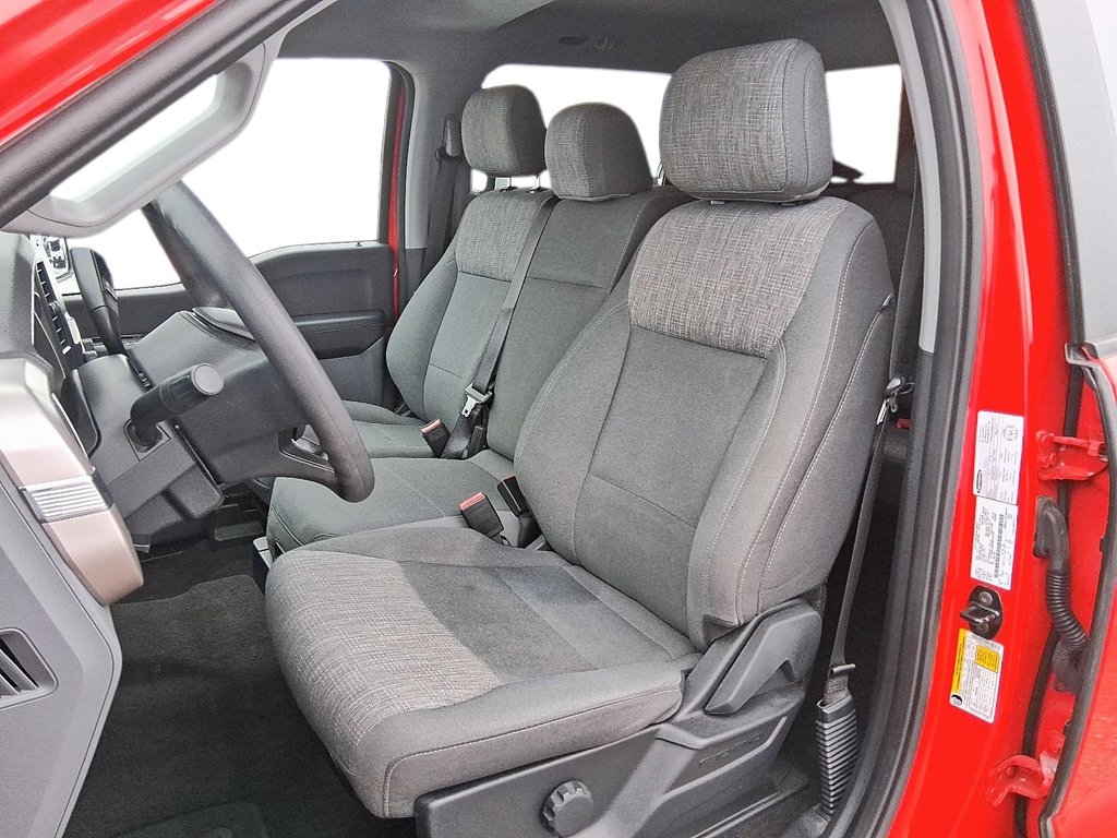 2021 Ford F-150 Supercrew Xlt 4x4 in Stratford, Ontario - 8 - w1024h768px