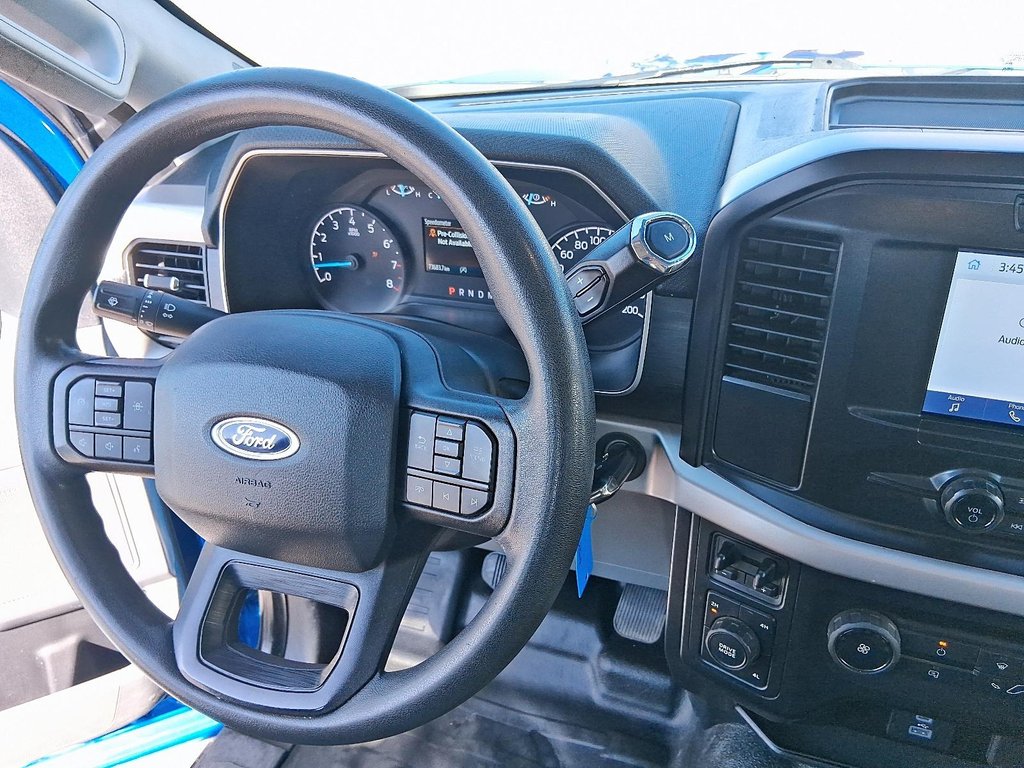 2021 Ford F-150 XL CREW 4X4 in Stratford, Ontario - 13 - w1024h768px