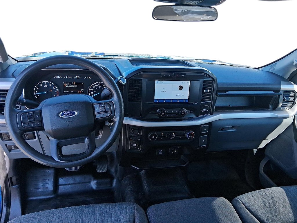 2021 Ford F-150 XL CREW 4X4 in Stratford, Ontario - 8 - w1024h768px