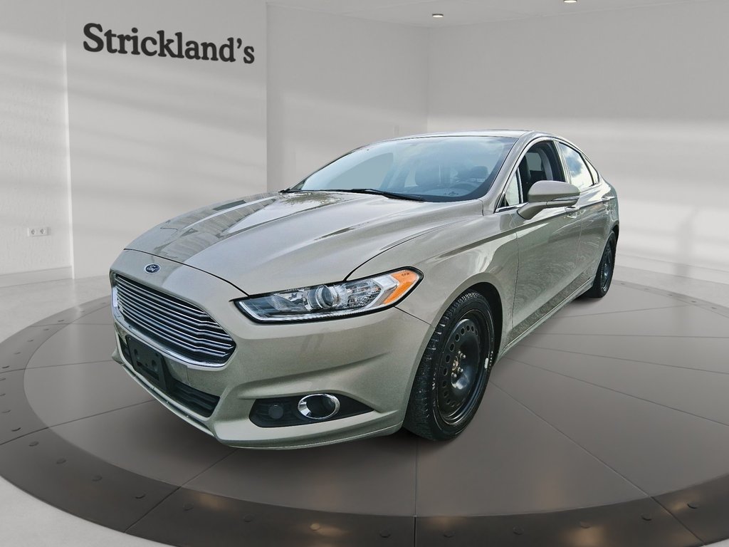 2016 Ford Fusion SE AWD in Stratford, Ontario - 1 - w1024h768px