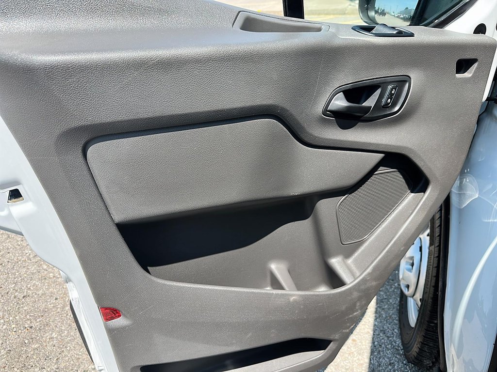 2022 Ford Transit CARGO LR AWD Van in Stratford, Ontario - 10 - w1024h768px
