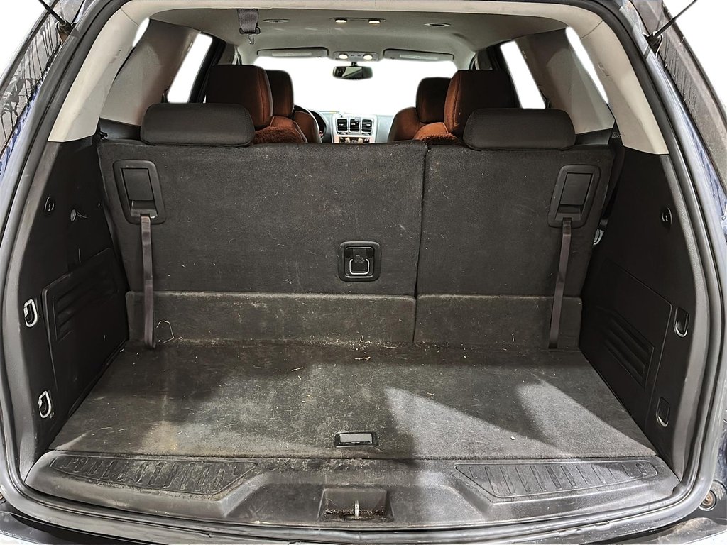 2012 GMC Acadia SLE in Stratford, Ontario - 6 - w1024h768px