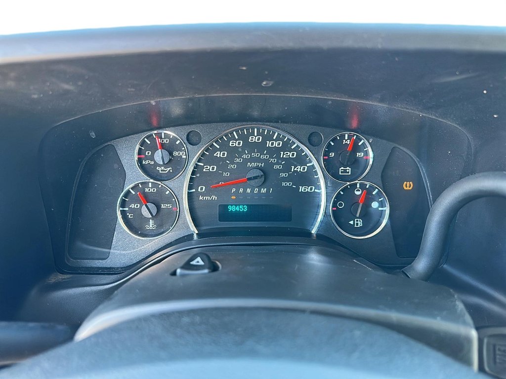 2021 GMC Savana Cargo 135 Van in Stratford, Ontario - 13 - w1024h768px