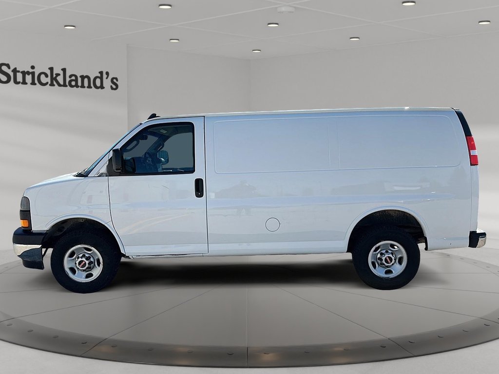 2021 GMC Savana Cargo 135 Van in Stratford, Ontario - 5 - w1024h768px