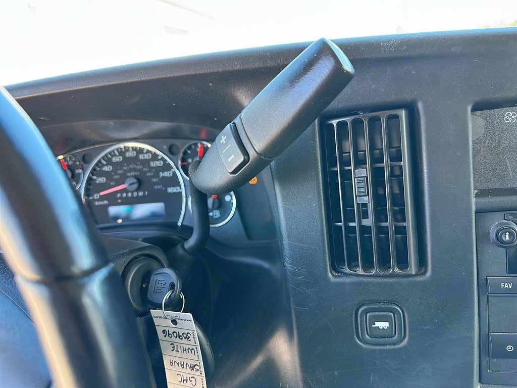 2021 GMC Savana Cargo 135 Van in Stratford, Ontario - 14 - w1024h768px