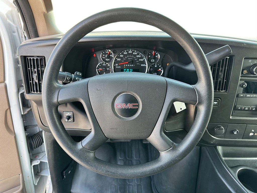 2022 GMC Savana Cargo 2WD 135 WB Van in Stratford, Ontario - 11 - w1024h768px