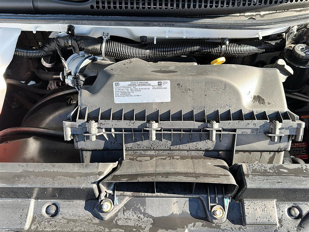 2023 GMC Savana Cargo 135 WHEEL BASE 2WD in Stratford, Ontario - 6 - w1024h768px