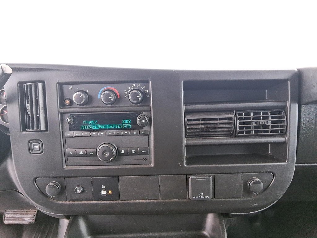 2023 GMC Savana Cargo 135 WHEEL BASE 2WD in Stratford, Ontario - 15 - w1024h768px