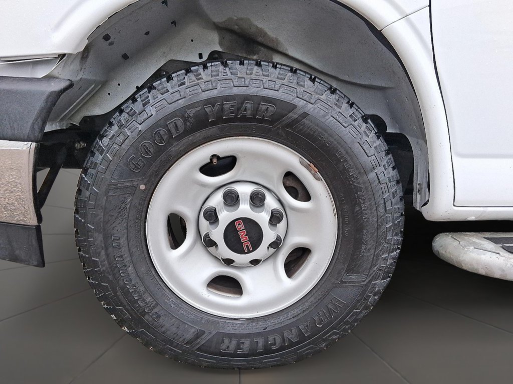 2023 GMC Savana Cargo 135 Wheel Base 2wd in Stratford, Ontario - 8 - w1024h768px