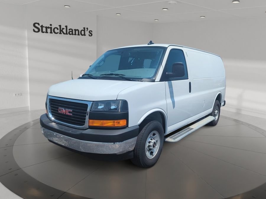 2023 GMC Savana Cargo 2500 RWD 135 WB Van in Stratford, Ontario - 1 - w1024h768px