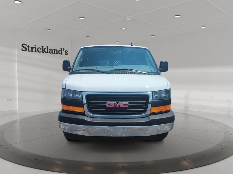 2023 GMC Savana Cargo 2500 RWD 135 WB Van in Stratford, Ontario - 2 - w1024h768px