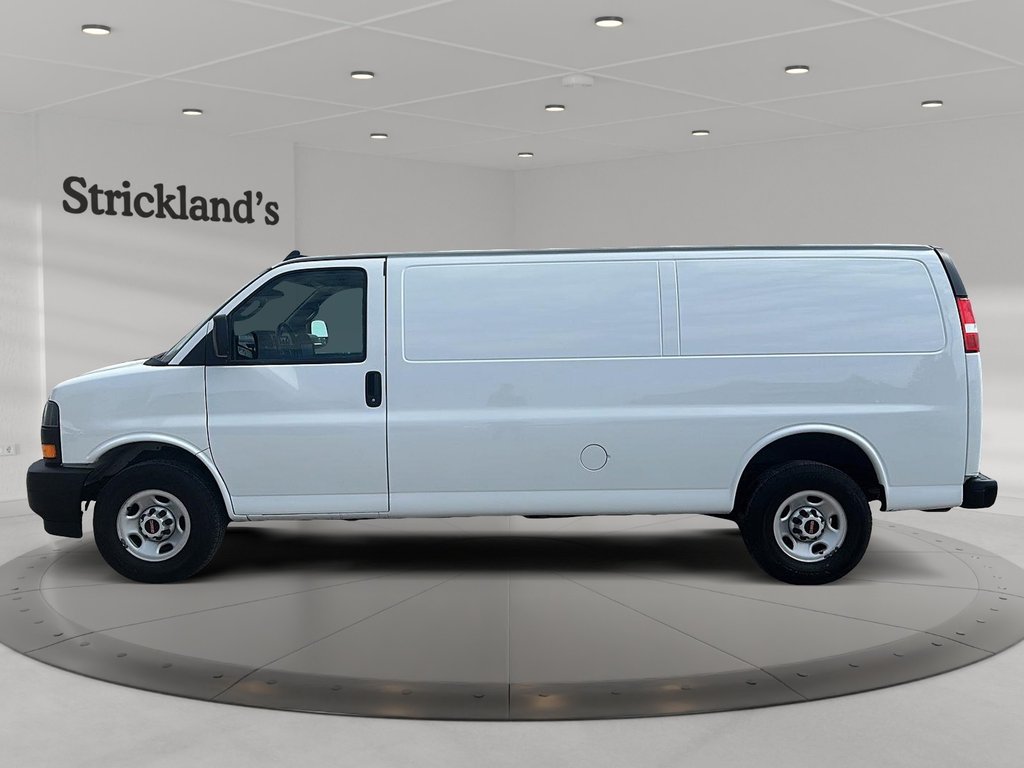 2023 GMC Savana Cargo 155 Van in Stratford, Ontario - 5 - w1024h768px