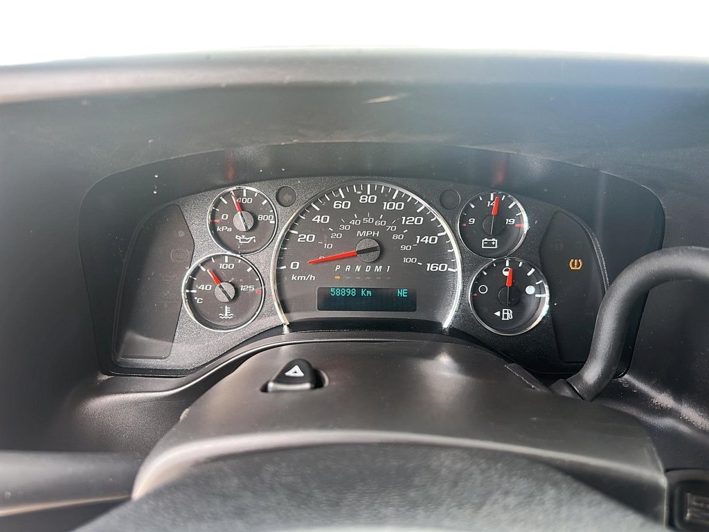 2023 GMC Savana Cargo 155 Van in Stratford, Ontario - 13 - w1024h768px
