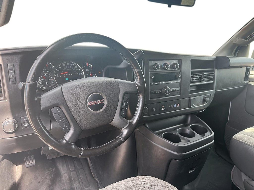 2023 GMC Savana Cargo 155 Van in Stratford, Ontario - 9 - w1024h768px
