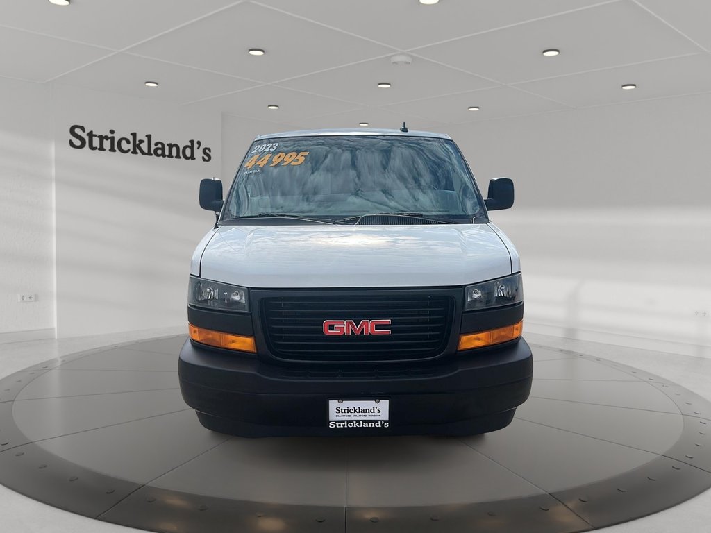 2023 GMC Savana Cargo 155 Van in Stratford, Ontario - 2 - w1024h768px