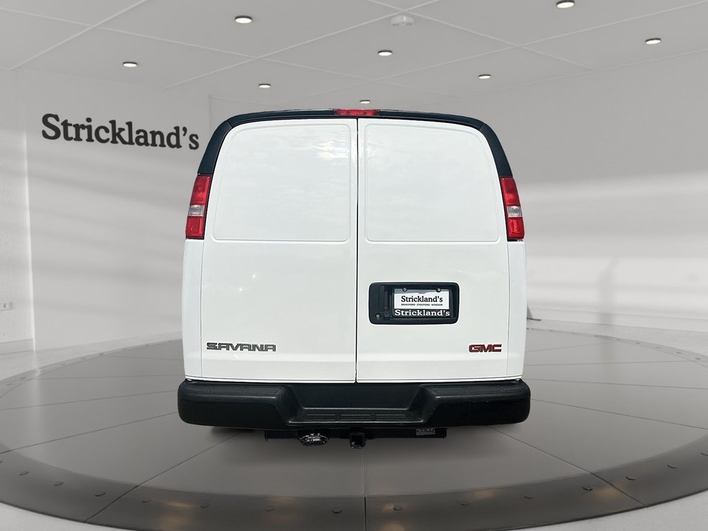 2023 GMC Savana Cargo 155 Van in Stratford, Ontario - 3 - w1024h768px