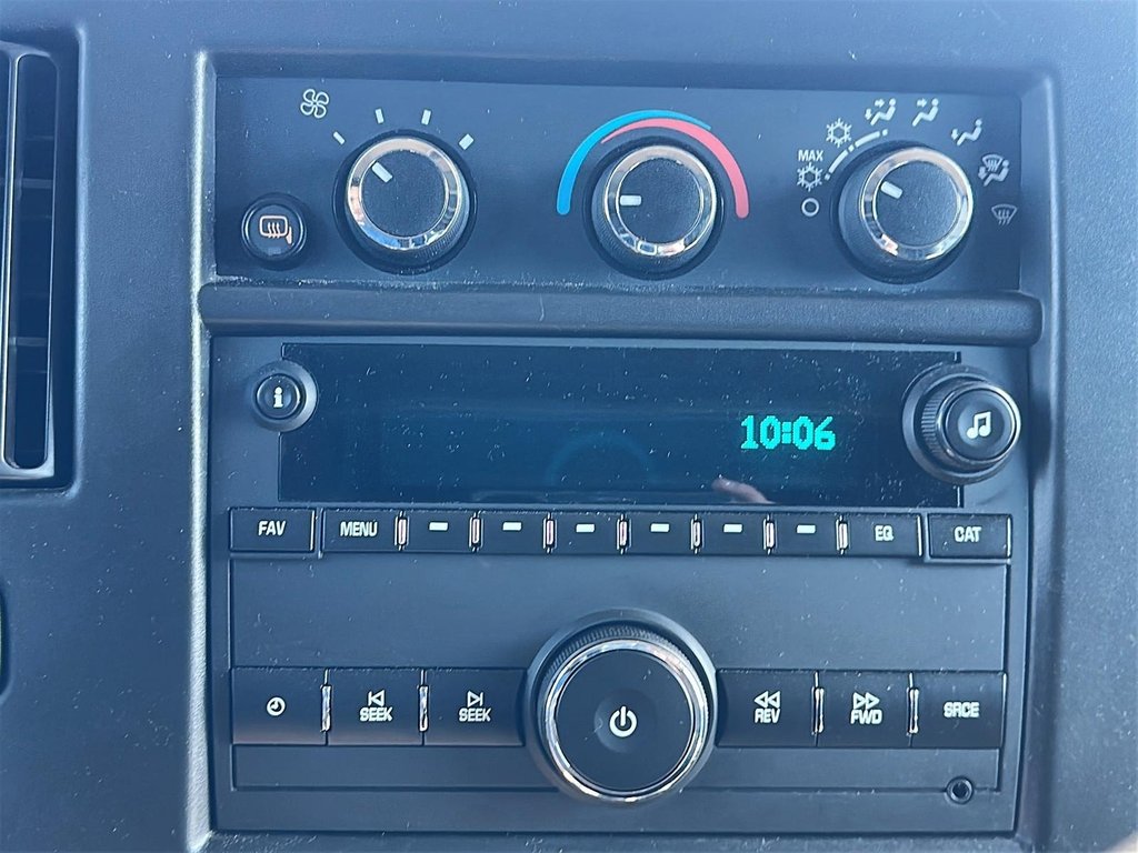 2023 GMC Savana Cargo 155 WB 2WD Van in Stratford, Ontario - 16 - w1024h768px