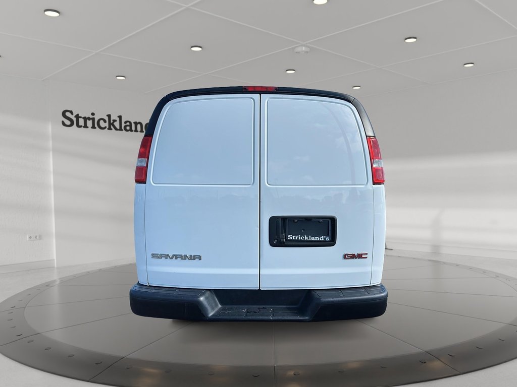 2023 GMC Savana Cargo 155 WB 2WD Van in Stratford, Ontario - 3 - w1024h768px