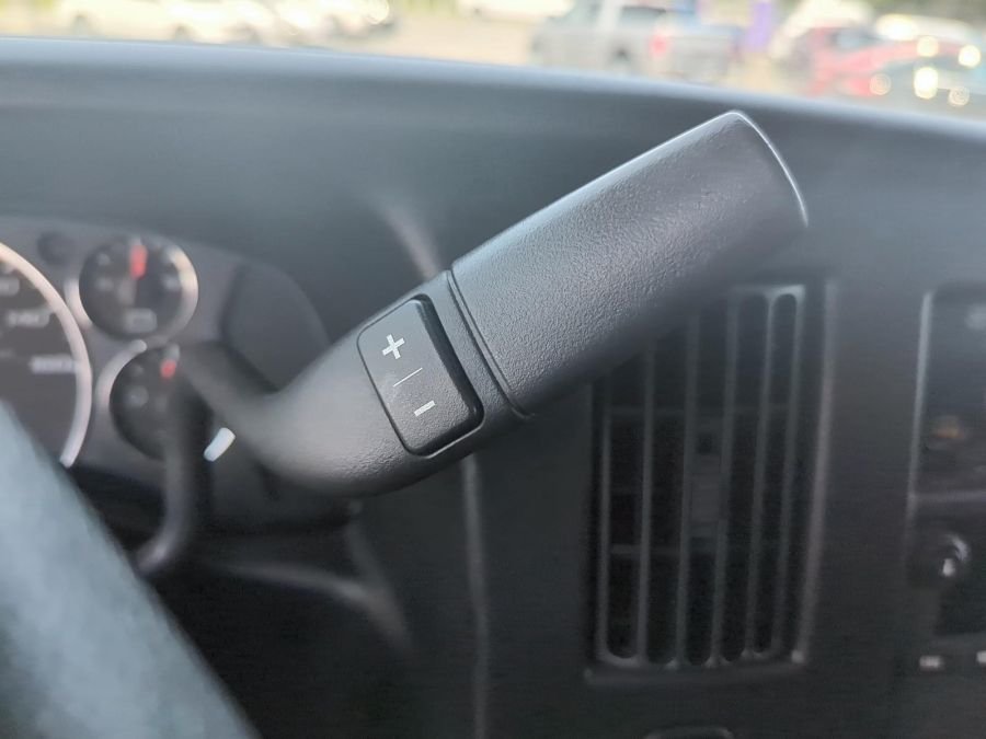 2023 GMC Savana Cargo 2500 135 Van in Stratford, Ontario - 12 - w1024h768px