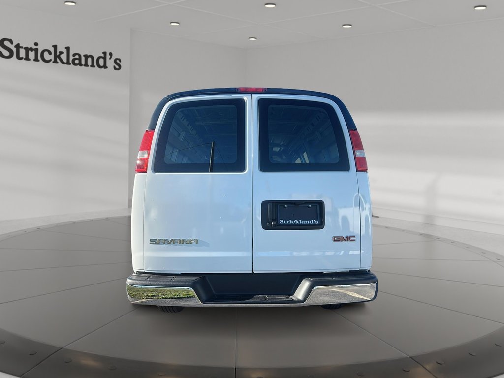 2023 GMC Savana Cargo 2500 RWD 135 WB in Stratford, Ontario - 3 - w1024h768px
