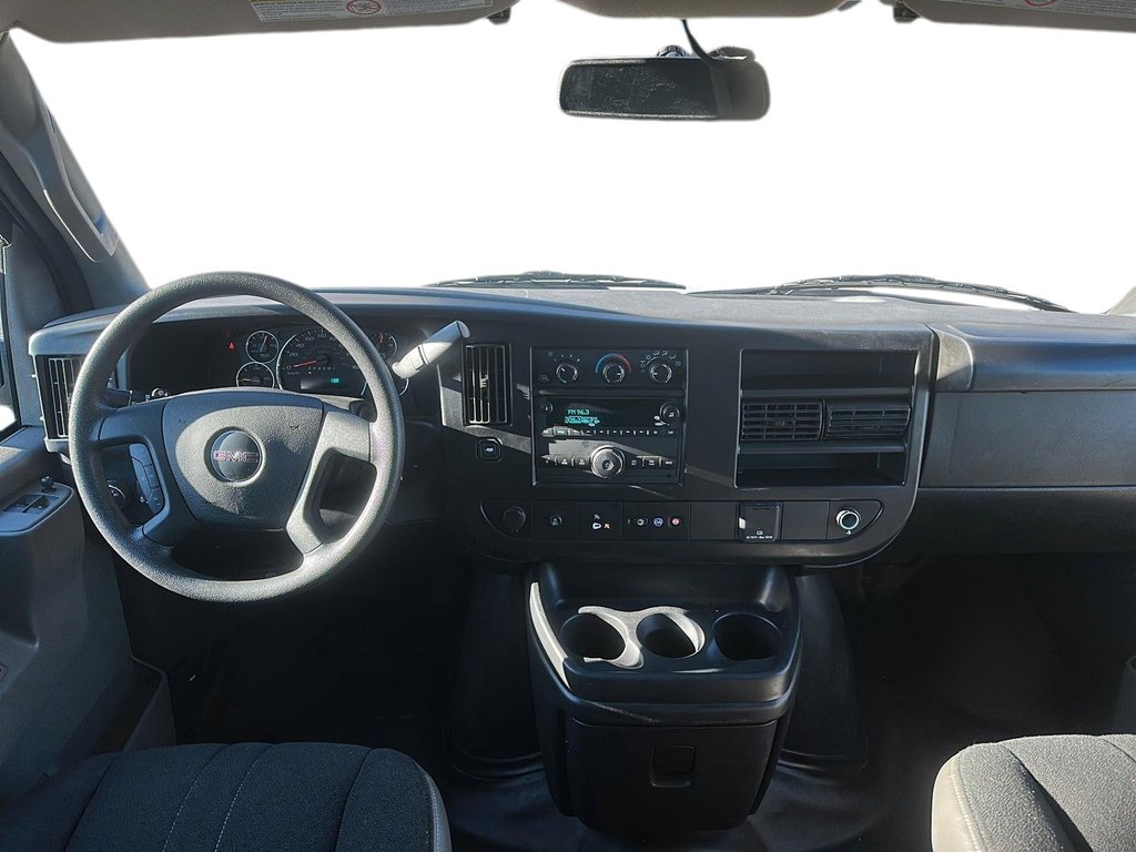 2023 GMC Savana Cargo 2500 RWD 135 WB in Stratford, Ontario - 8 - w1024h768px