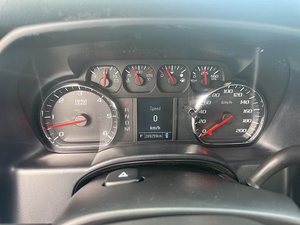 2016 GMC Sierra 1500 SLE 4X4 Truck in Stratford, Ontario - 13 - w1024h768px