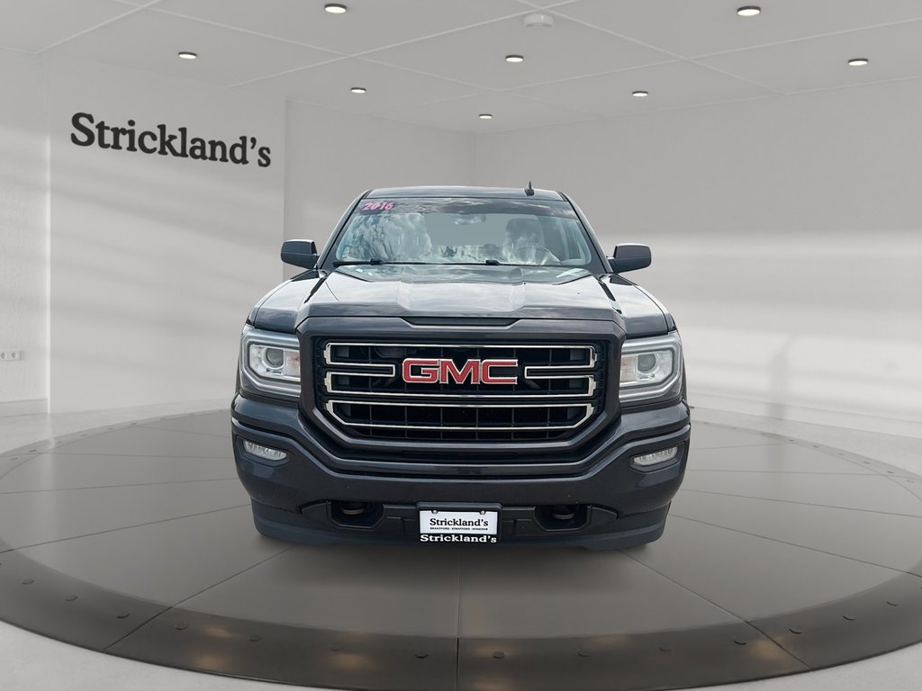 2016 GMC Sierra 1500 SLE 4X4 Truck in Stratford, Ontario - 2 - w1024h768px