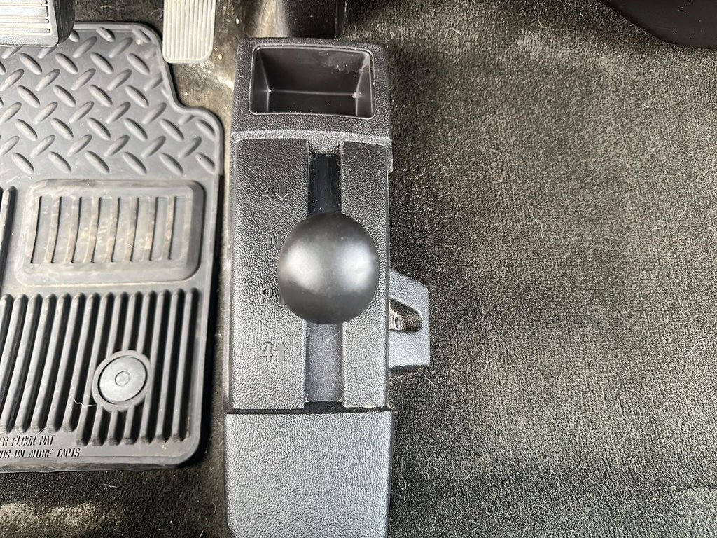 2016 GMC Sierra 1500 SLE 4X4 Truck in Stratford, Ontario - 15 - w1024h768px