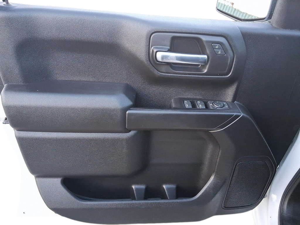 2023 GMC Sierra 1500 CREW CAB 4X4 PRO in Stratford, Ontario - 11 - w1024h768px