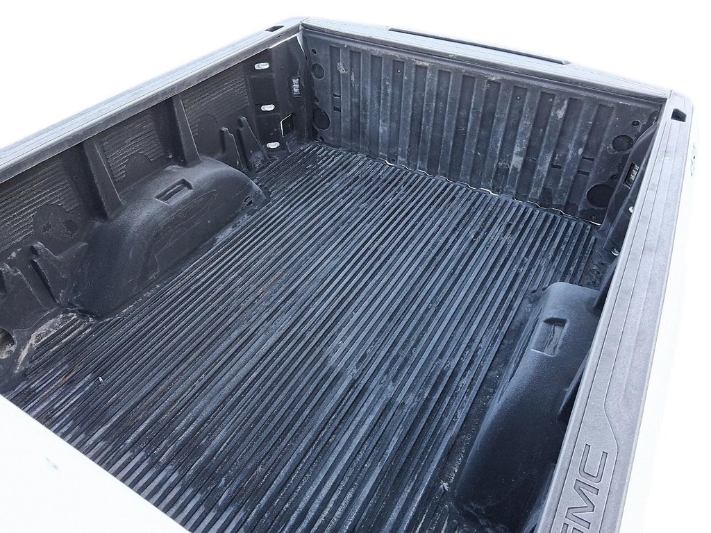 2023 GMC Sierra 1500 CREW CAB 4X4 PRO in Stratford, Ontario - 18 - w1024h768px